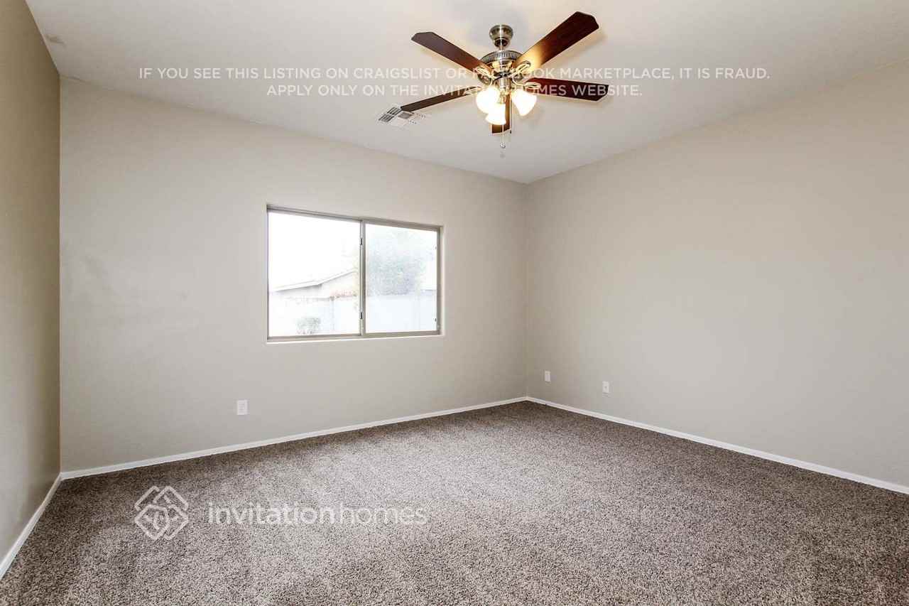 1608 S 79th Ln - Photo 7 of 19