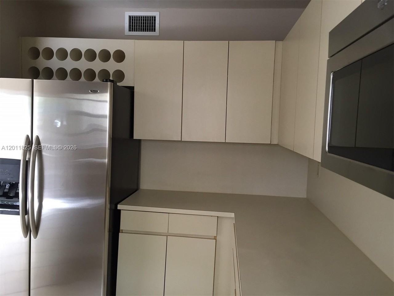 12060 Sw 19th Ln #204 - Photo 6 of 22