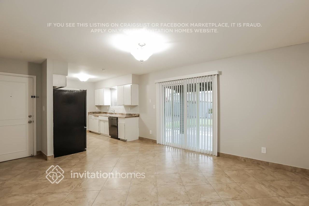 486 W Gail Dr - Photo 5 of 16