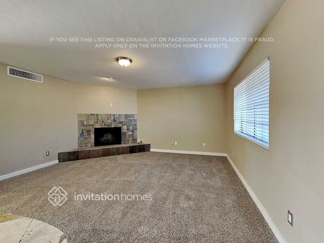 1907 E Decatur St - Photo 3 of 20