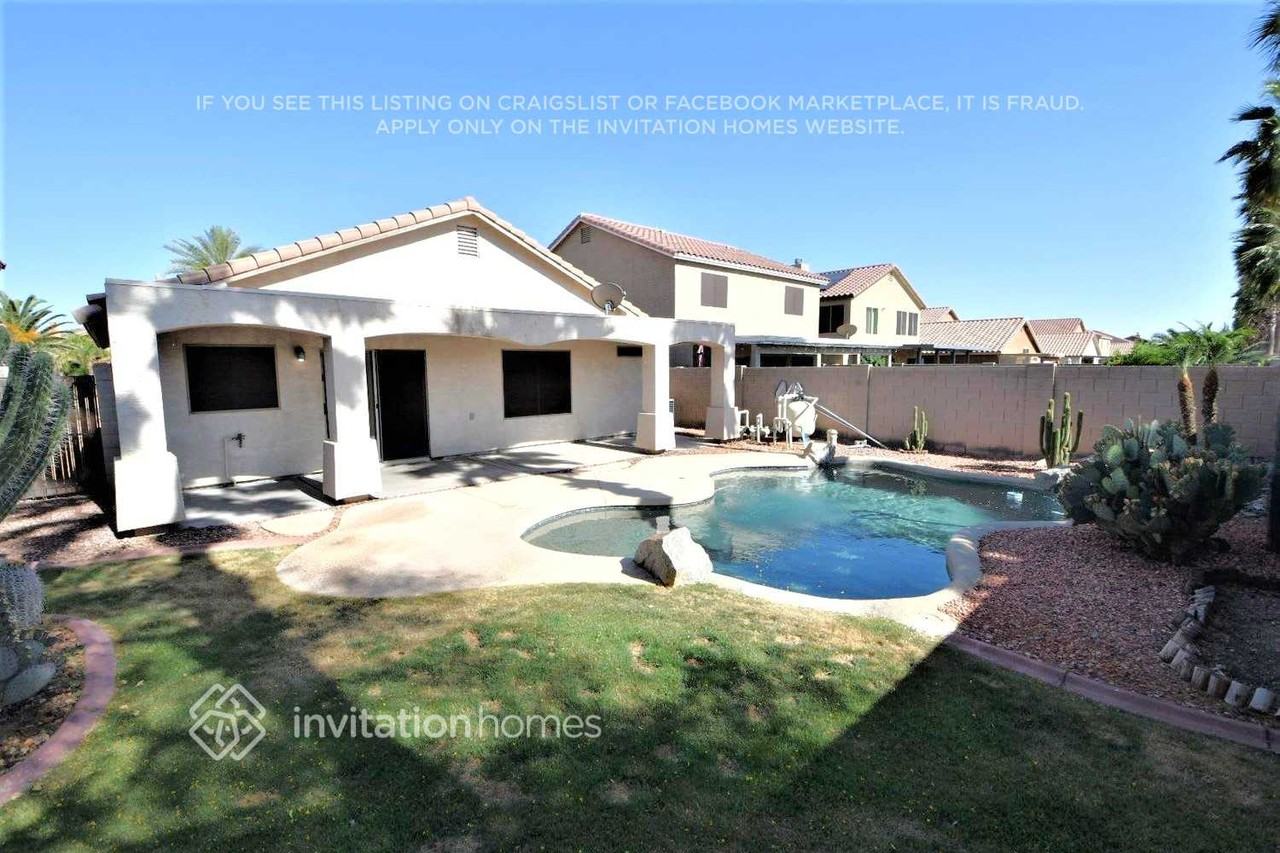 20850 N 7th Pl - Photo 3 of 5