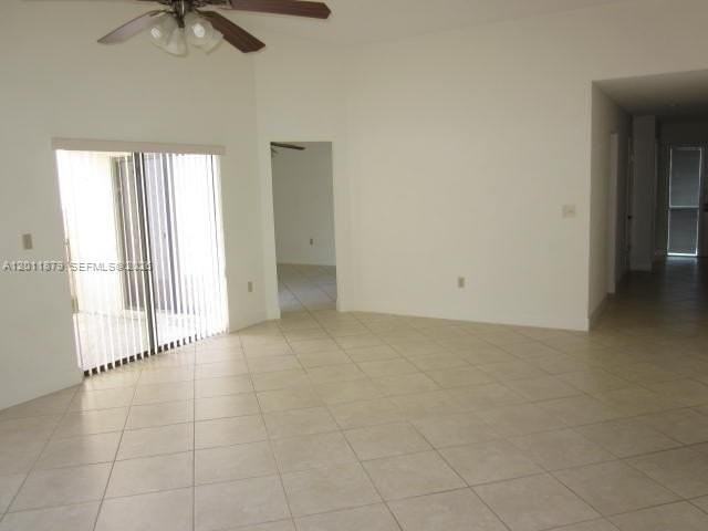 8853 Sw 112th Pl - Photo 5 of 20