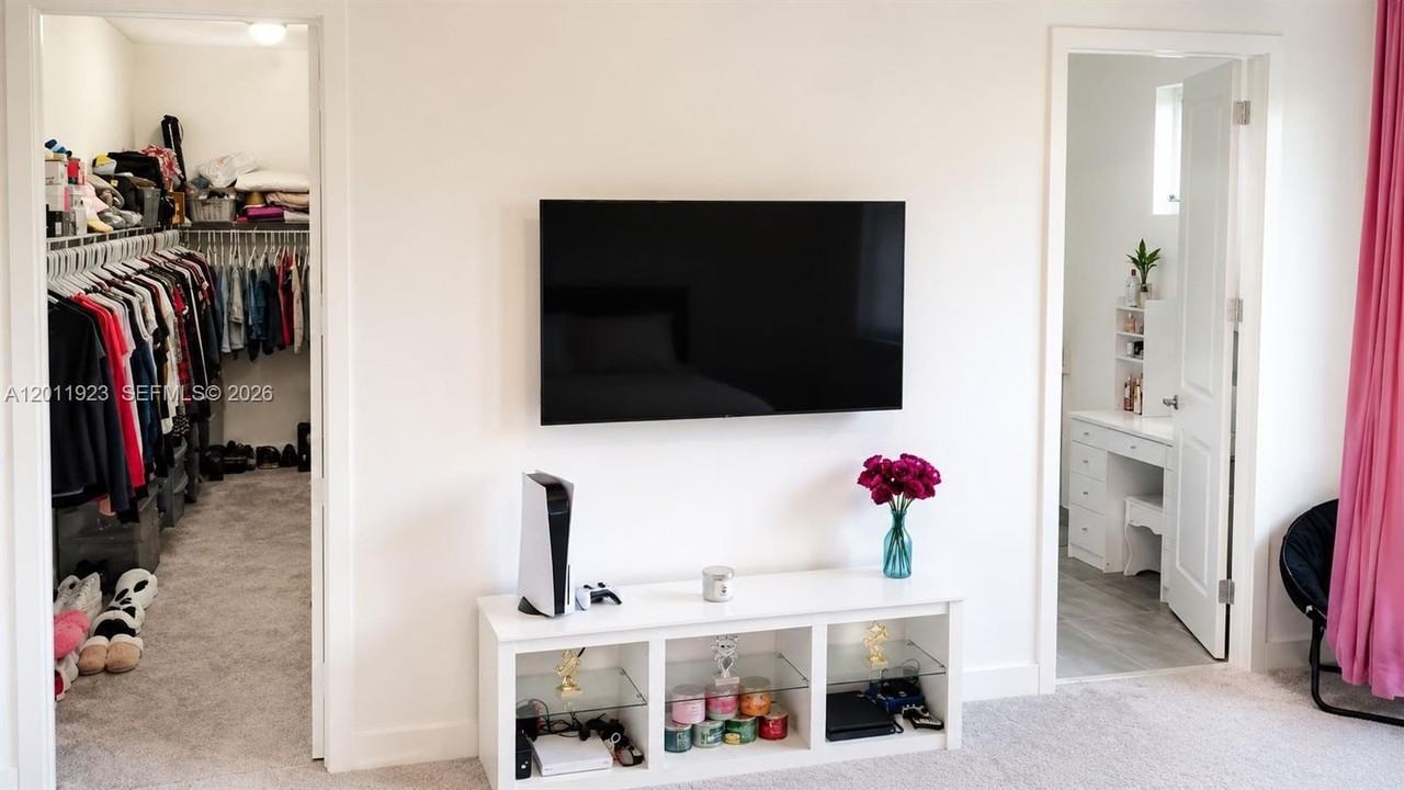 4993 Ofanto Ln #0 - Photo 7 of 31