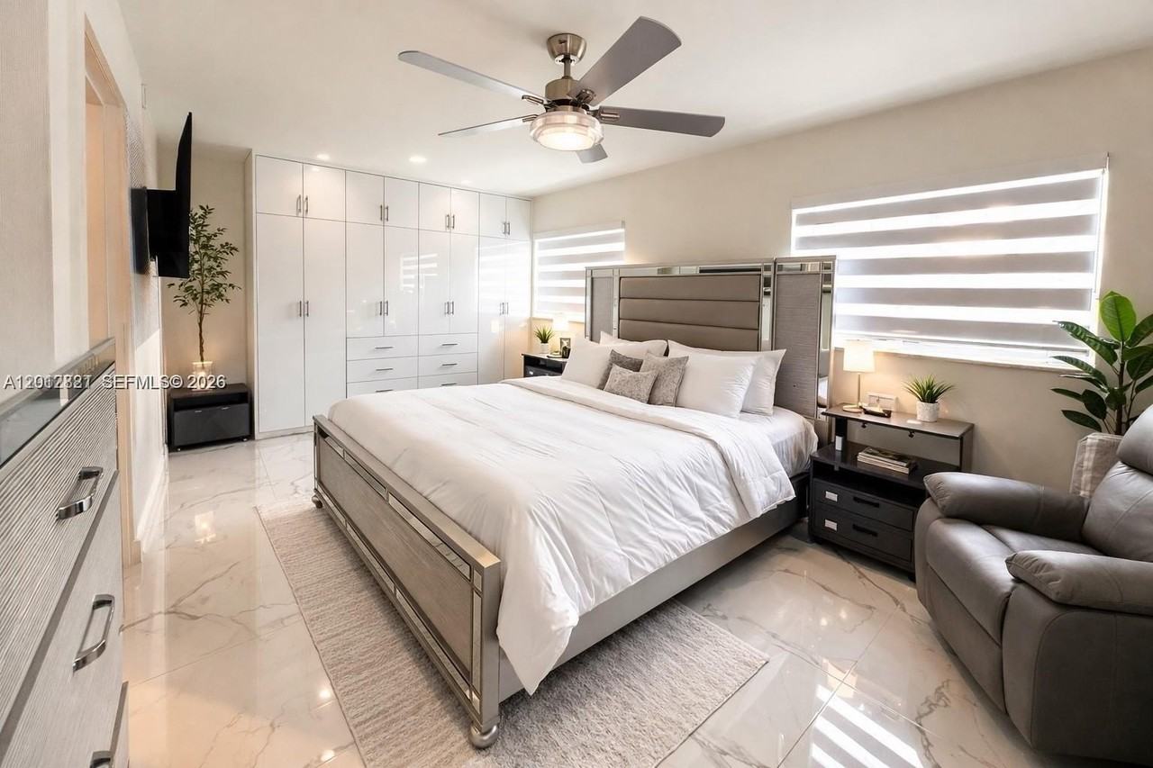 17010 Nw 53rd Ave - Photo 4 of 5