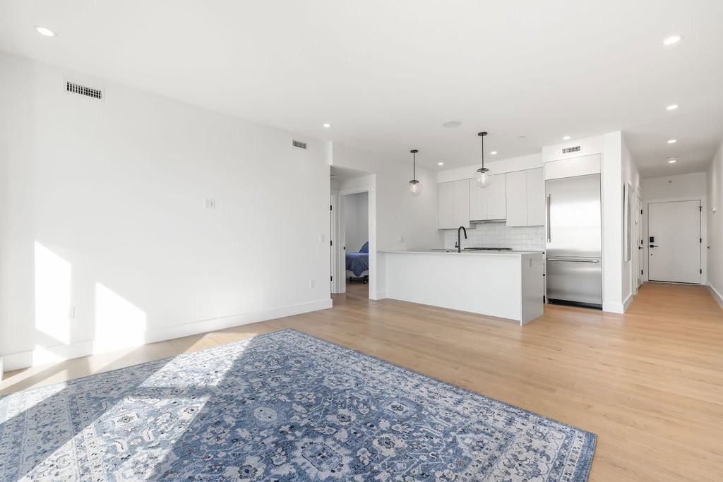 472 W Broadway #501