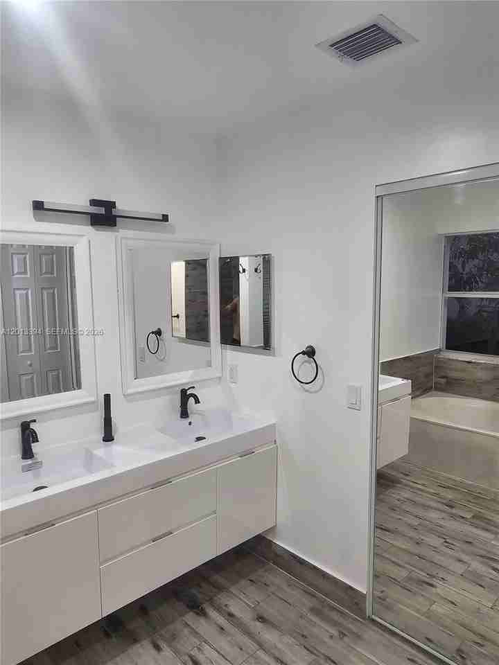 4010 Tree Tops Rd #4010 - Photo 7 of 12