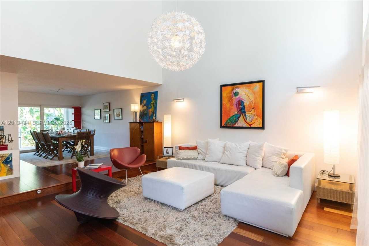 1231 Campo Sano Ave - Photo 2 of 12