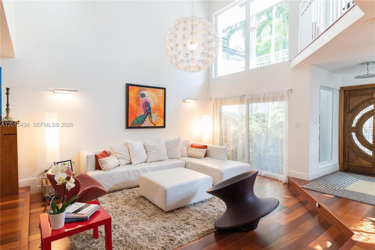 1231 Campo Sano Ave - Photo 3 of 12