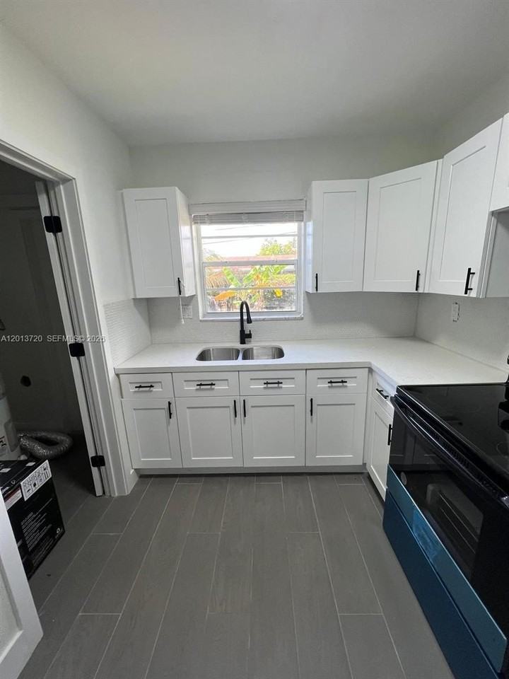 2640 Ne 215th St #2640 - Photo 6 of 12