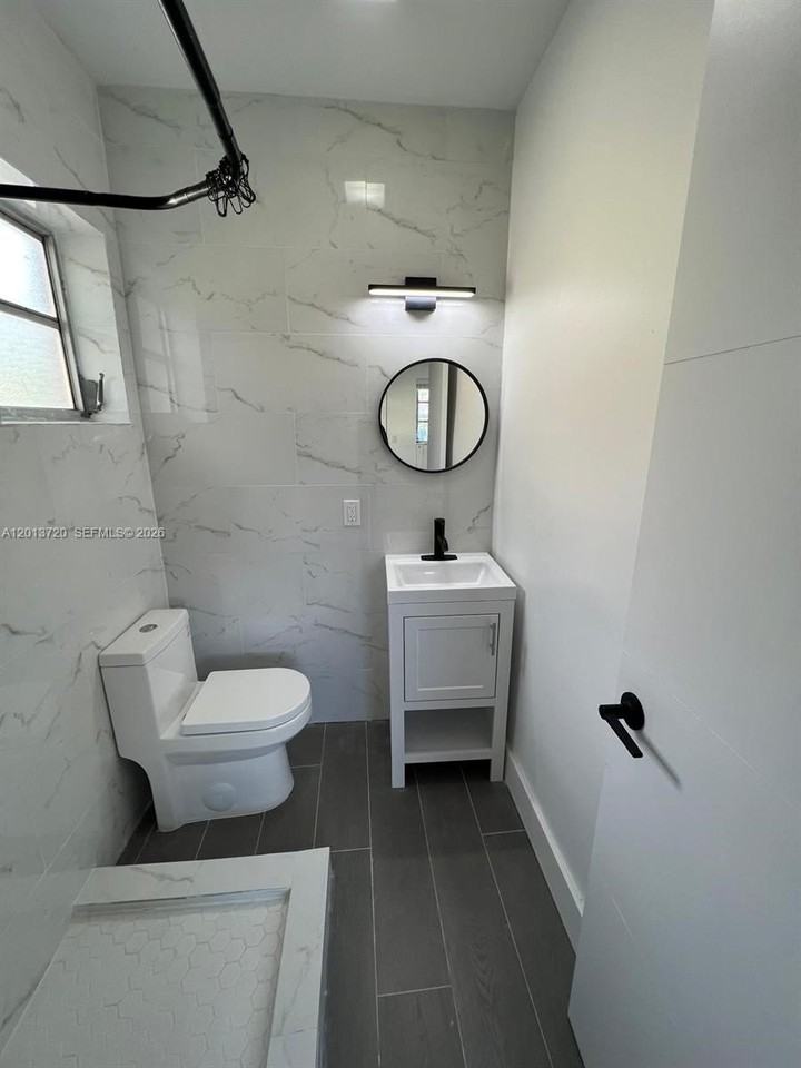 2640 Ne 215th St #2640 - Photo 7 of 12