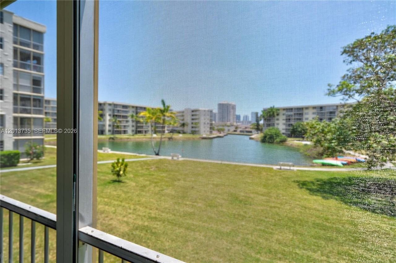 2851 Leonard Dr #J210 - Photo 3 of 26