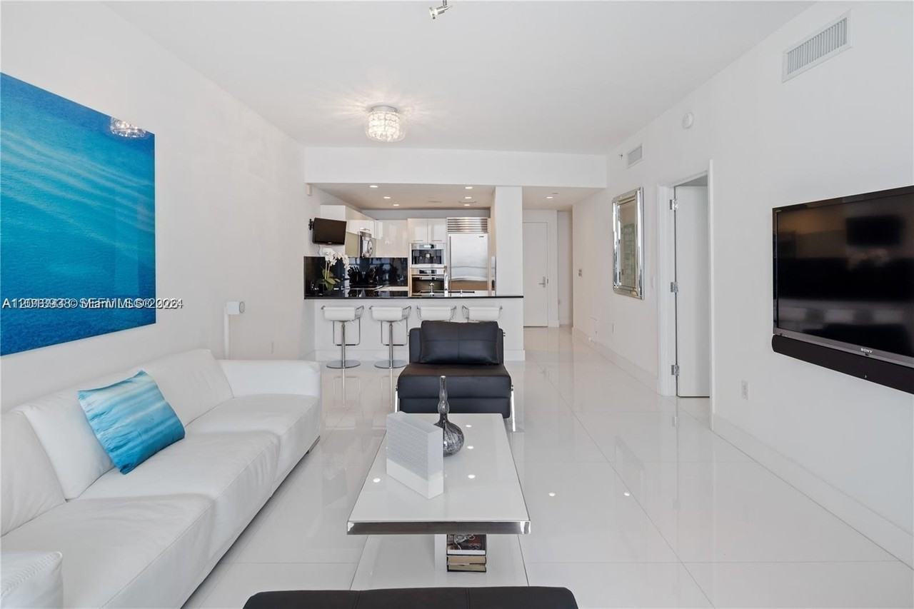 17121 Collins Ave #1703 - Photo 2 of 24