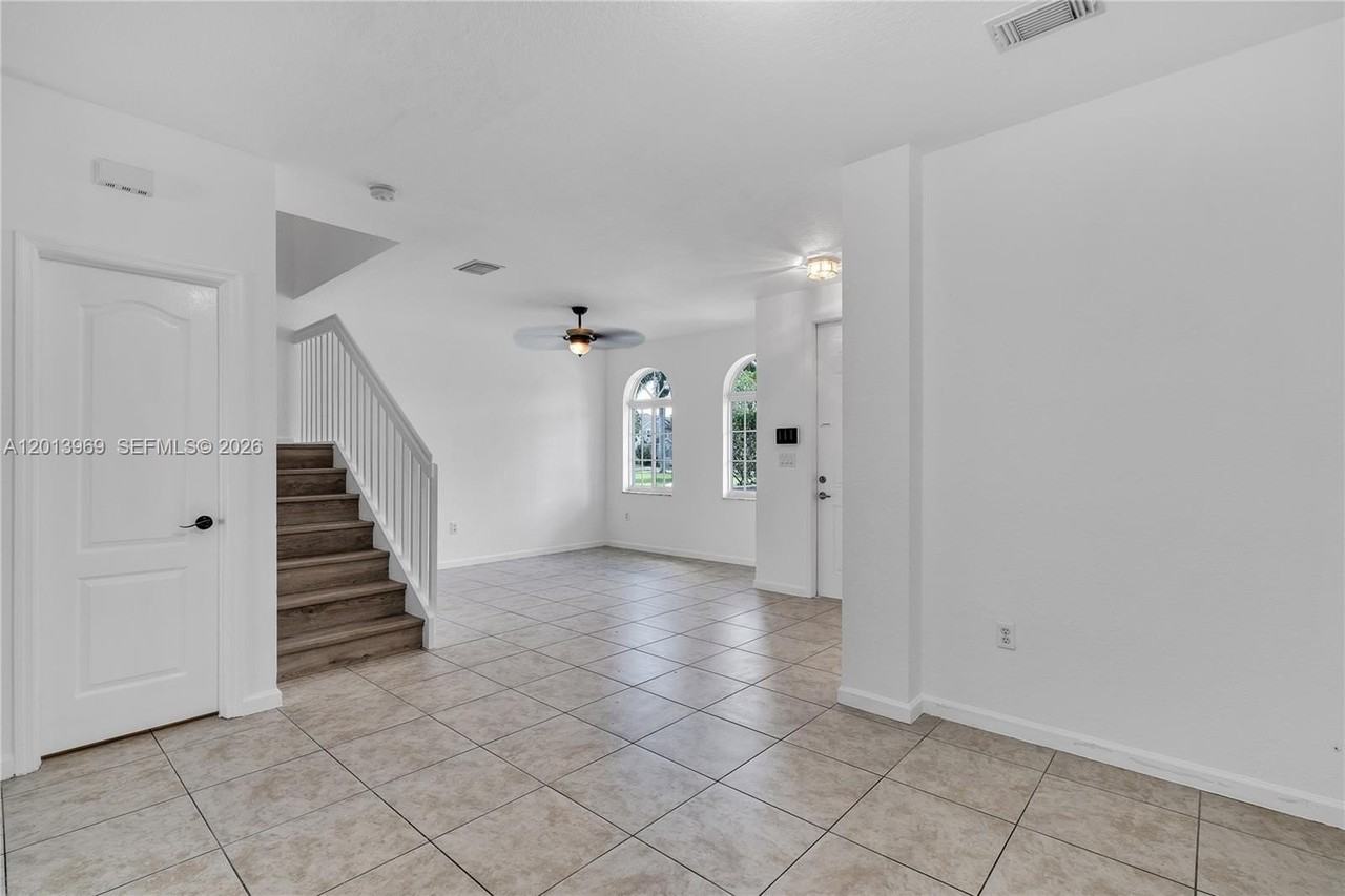 14044 Sw 273rd Ln #14044 - Photo 5 of 44