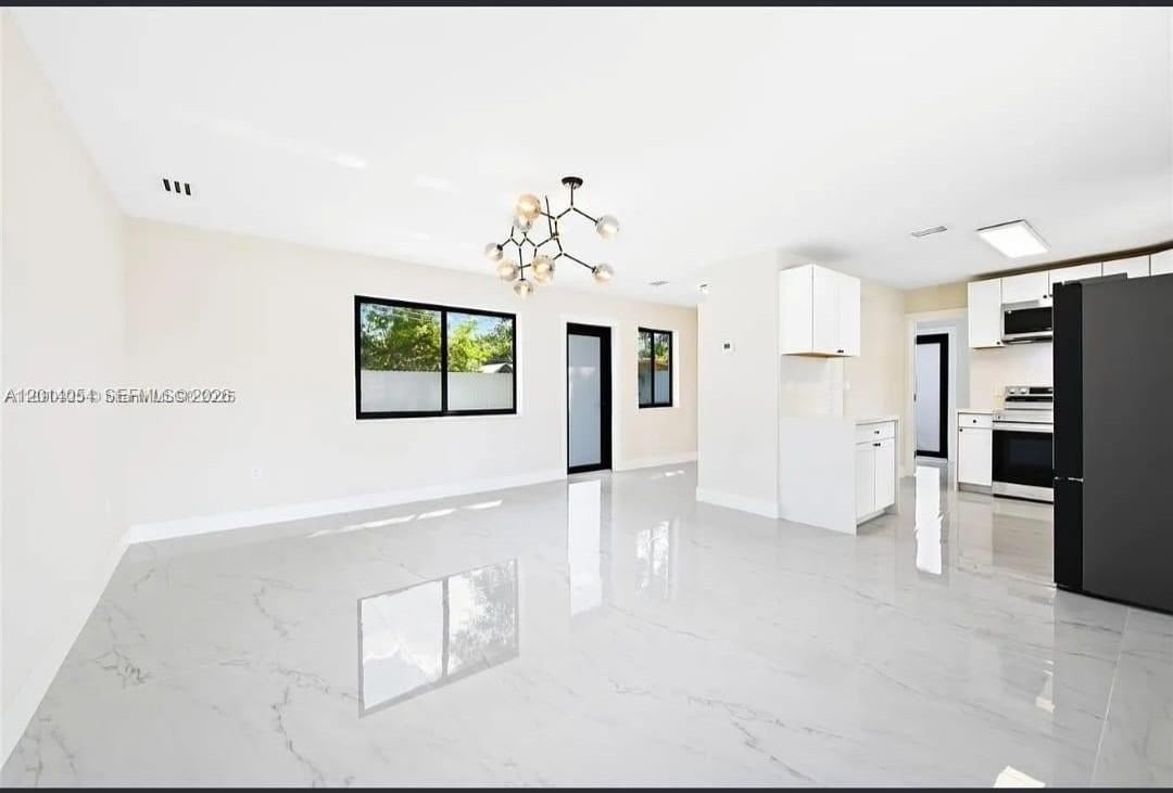 721 Sw 5th Ct - Photo 5 of 11