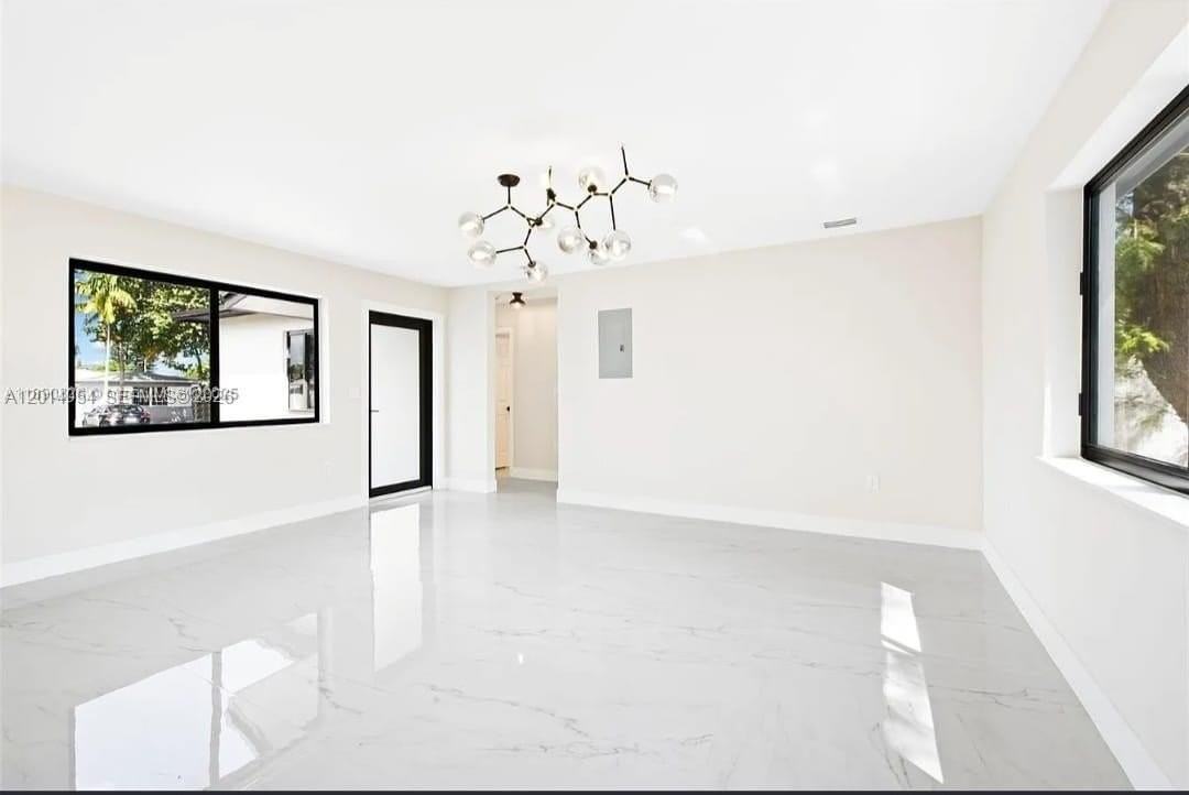 721 Sw 5th Ct - Photo 6 of 11