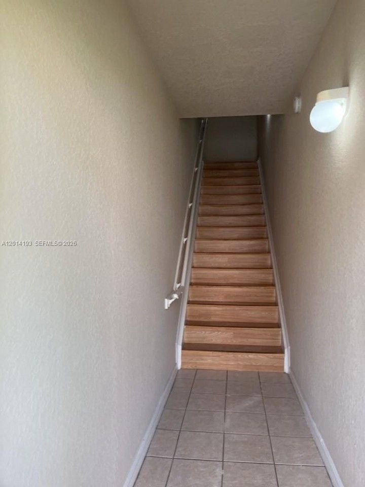 1507 Belmont Ln #1507 - Photo 4 of 9