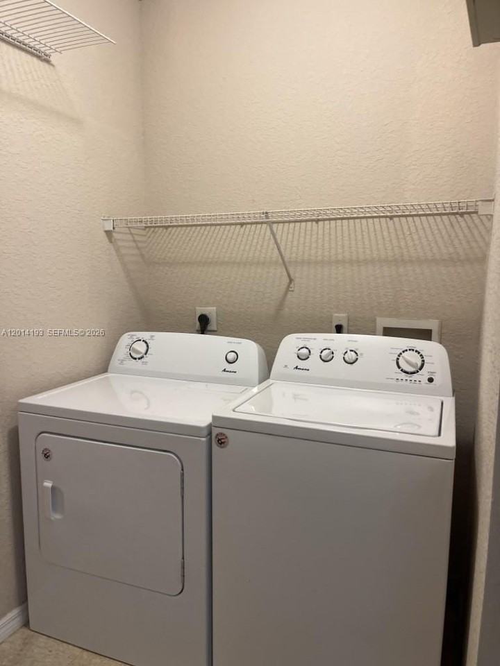 1507 Belmont Ln #1507 - Photo 5 of 9
