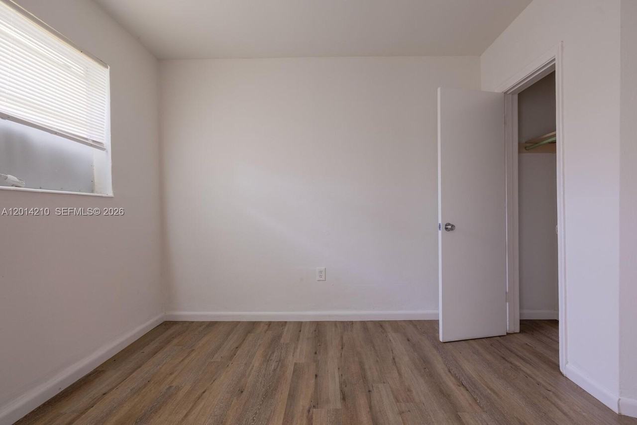 13651 Sw 268th St #8 - Photo 5 of 6