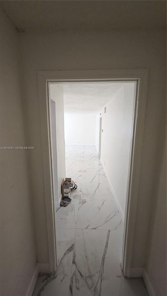 1524 Sw 5th Pl #B - Photo 4 of 17