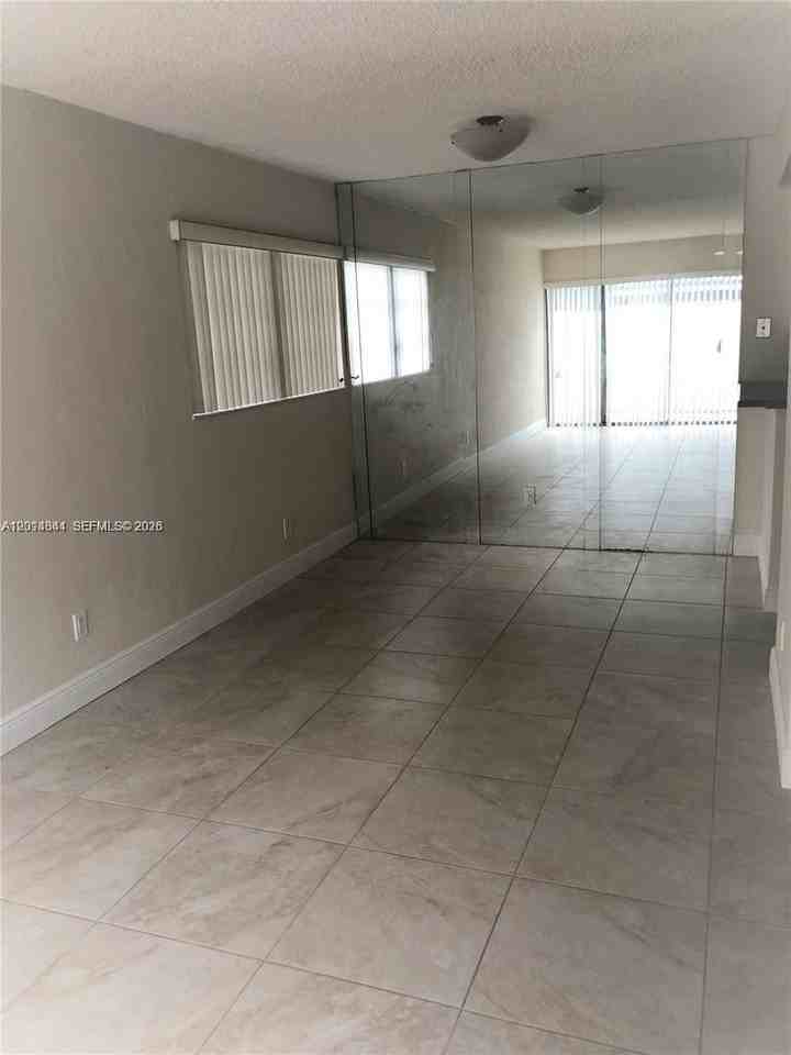 15820 Sw 91st Ct #C - Photo 6 of 24