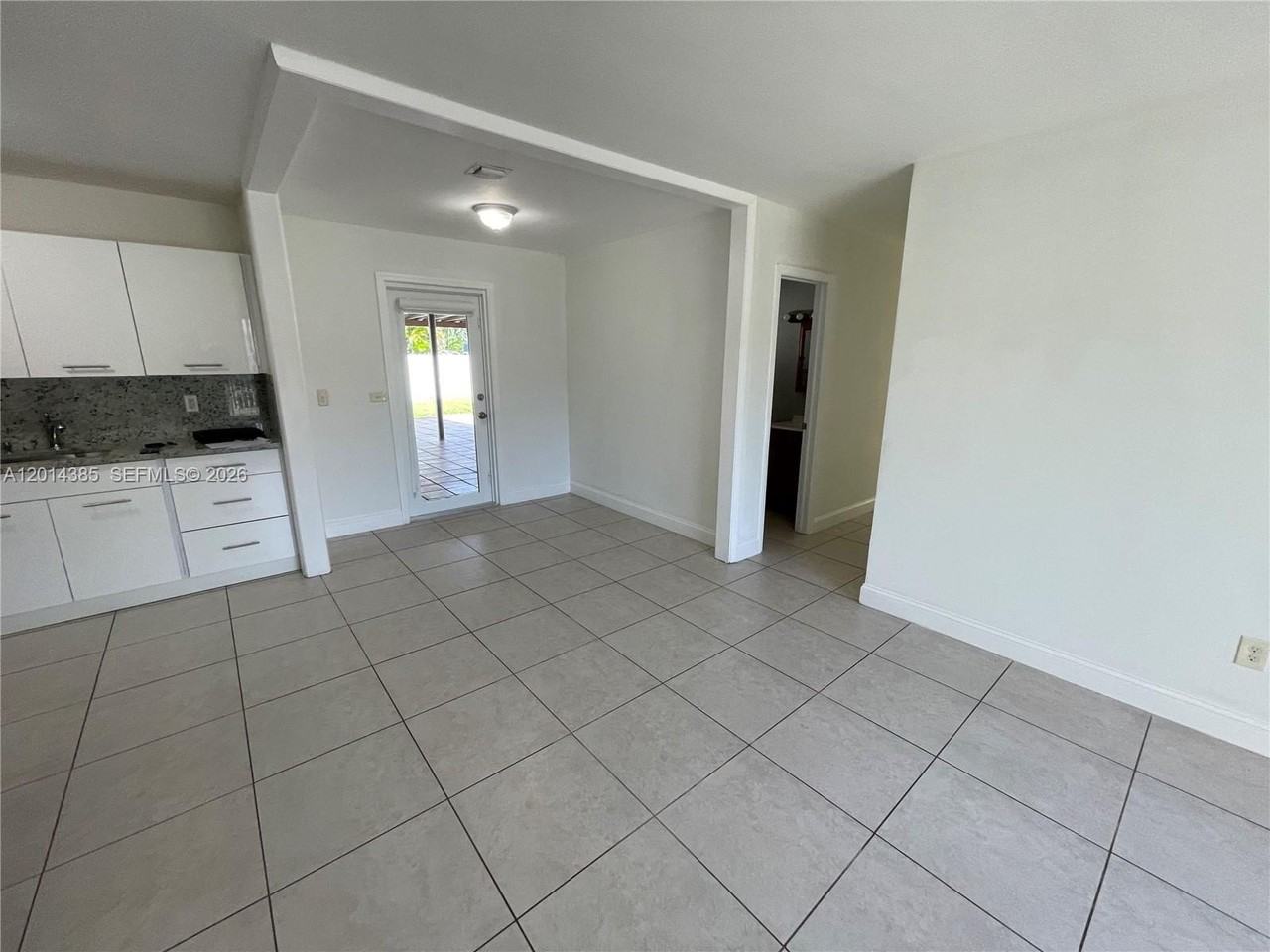 9711 Sw 162nd St - Photo 5 of 26