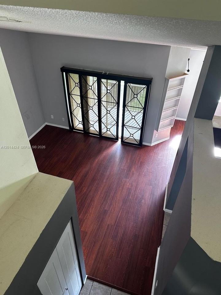 979 Coral Club Dr #979 - Photo 3 of 17