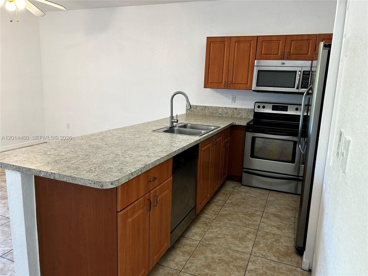 4906 Sw 141st Ave #4 - Photo 3 of 20