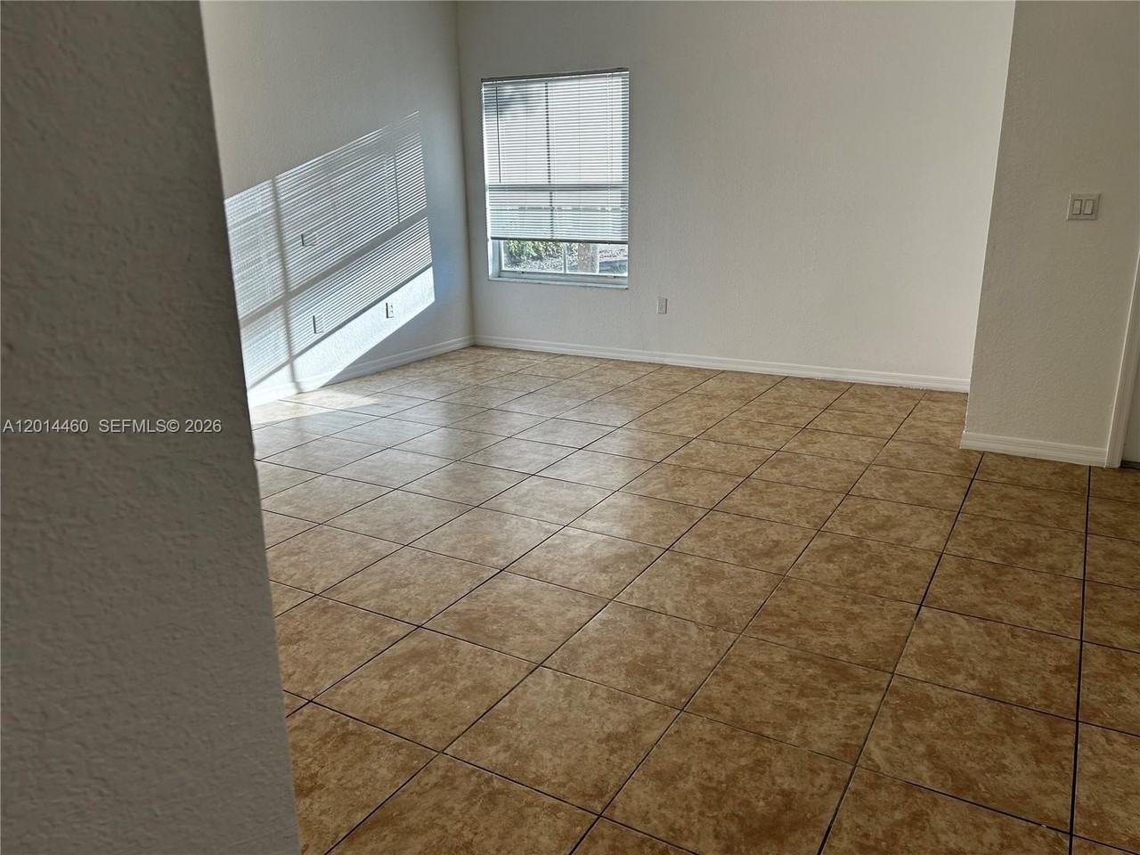 4906 Sw 141st Ave #4 - Photo 5 of 20