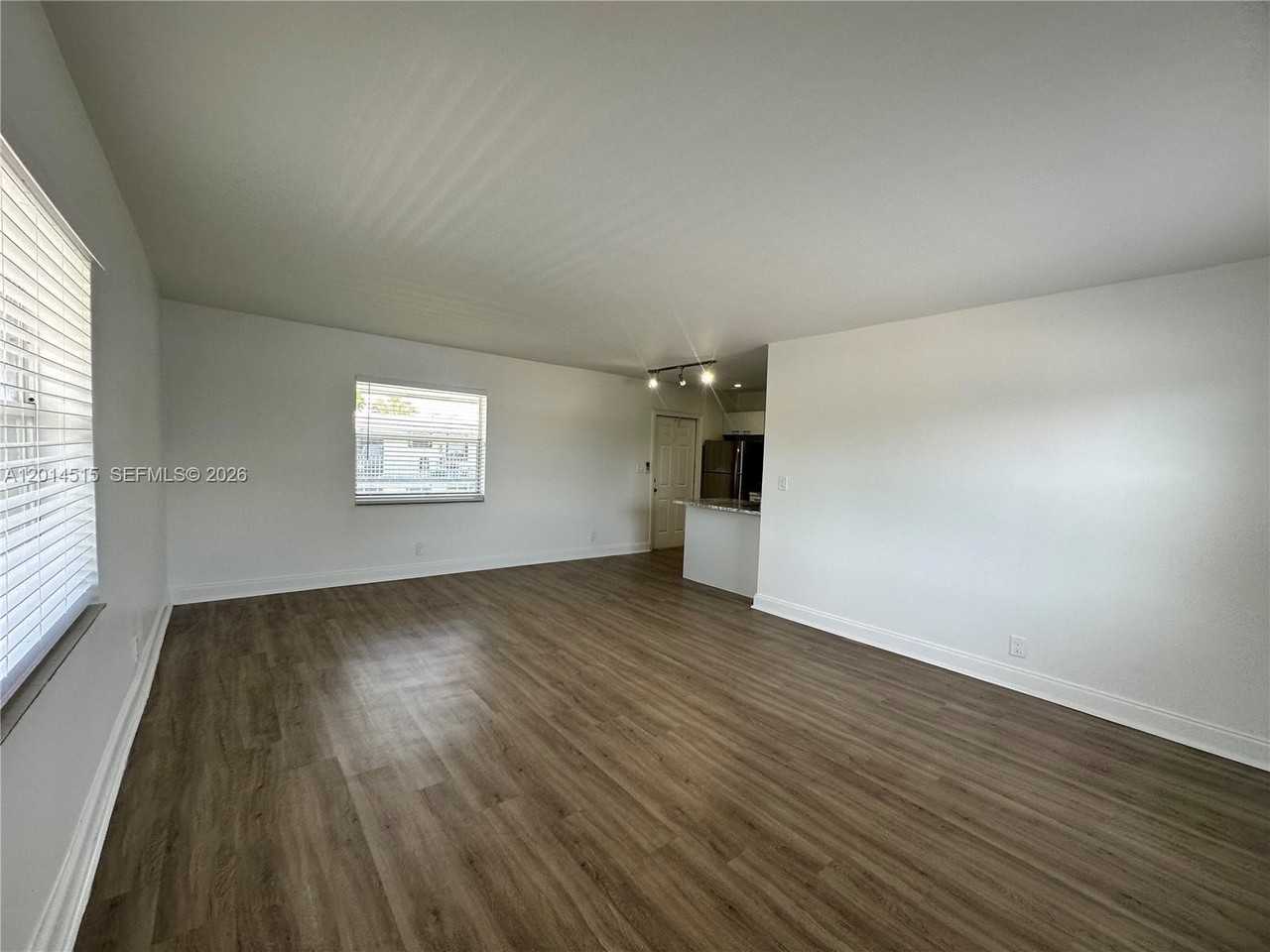 1413 N Dixie Hwy #4 - Photo 7 of 23