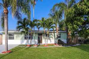 featured image of 1357 Drexel Rd