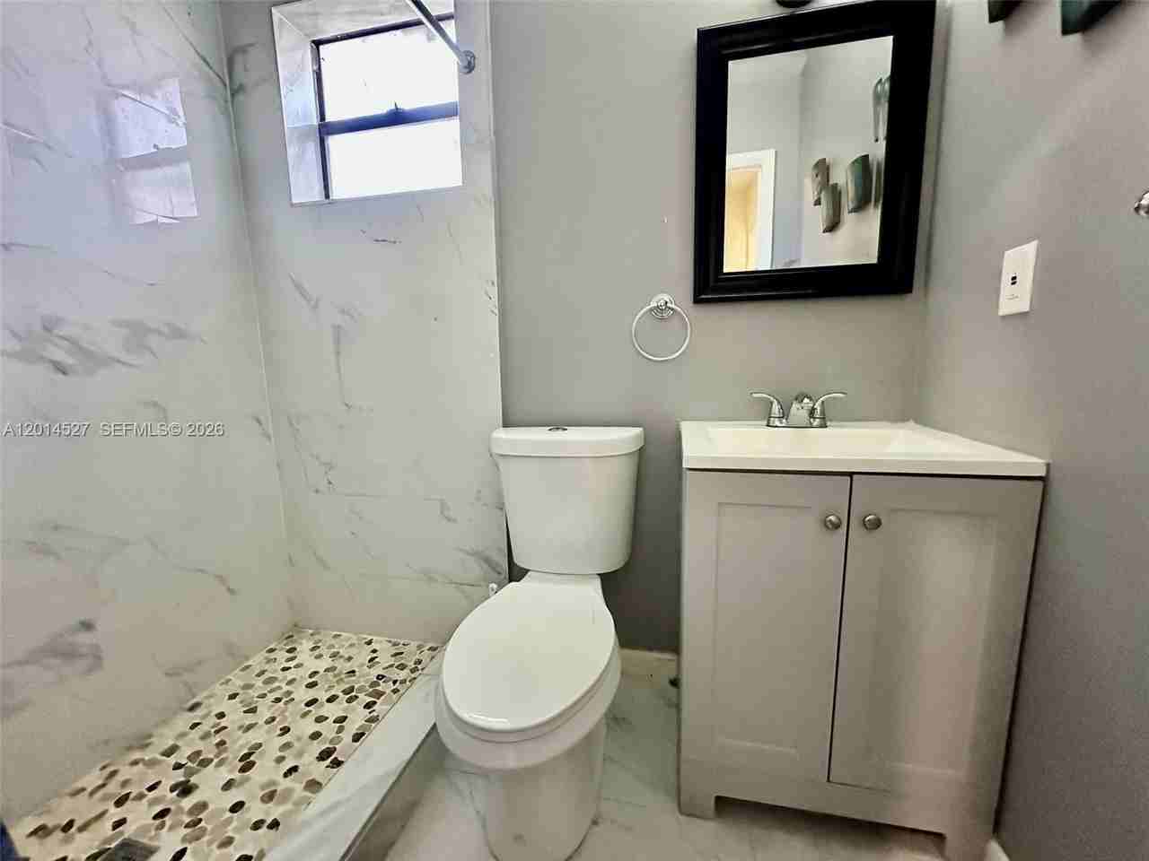 4733 Nw 192nd St - Photo 4 of 13