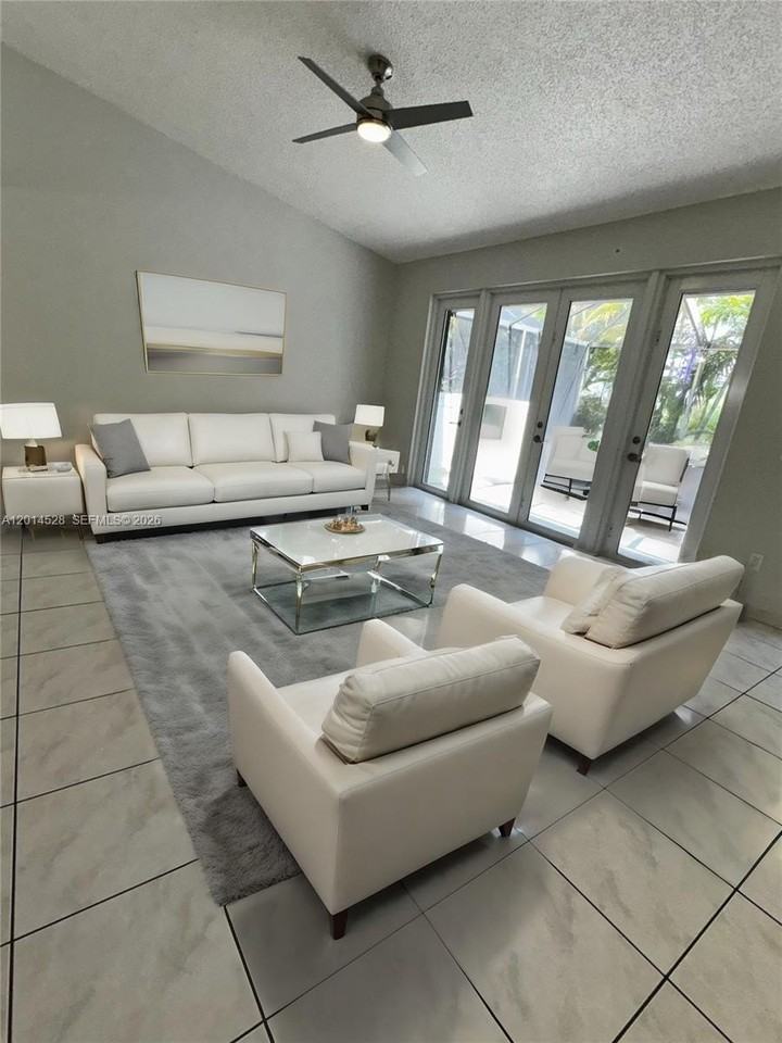 4745 Nw 98th Pl - Photo 3 of 28