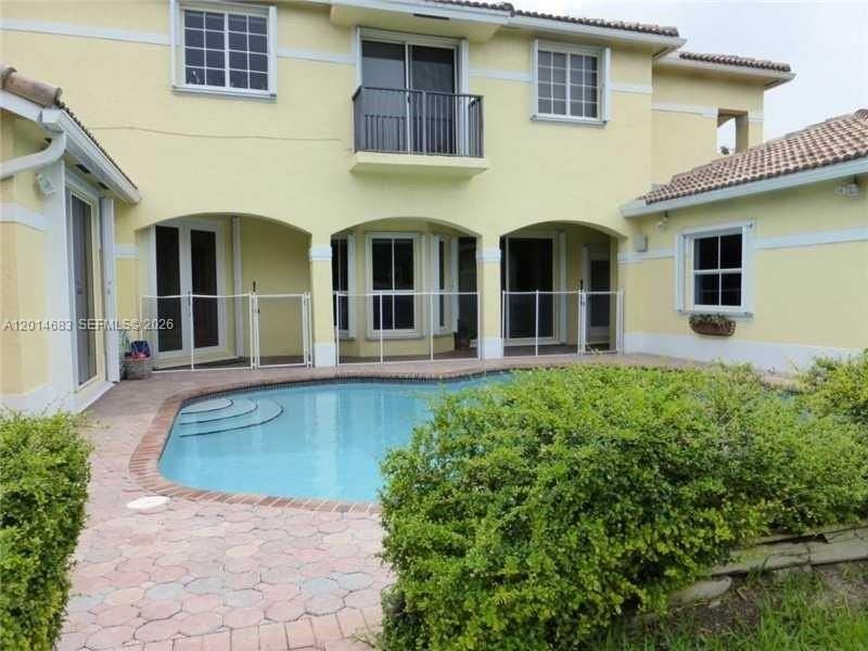 9026 Sw 160th Ter - Photo 6 of 37