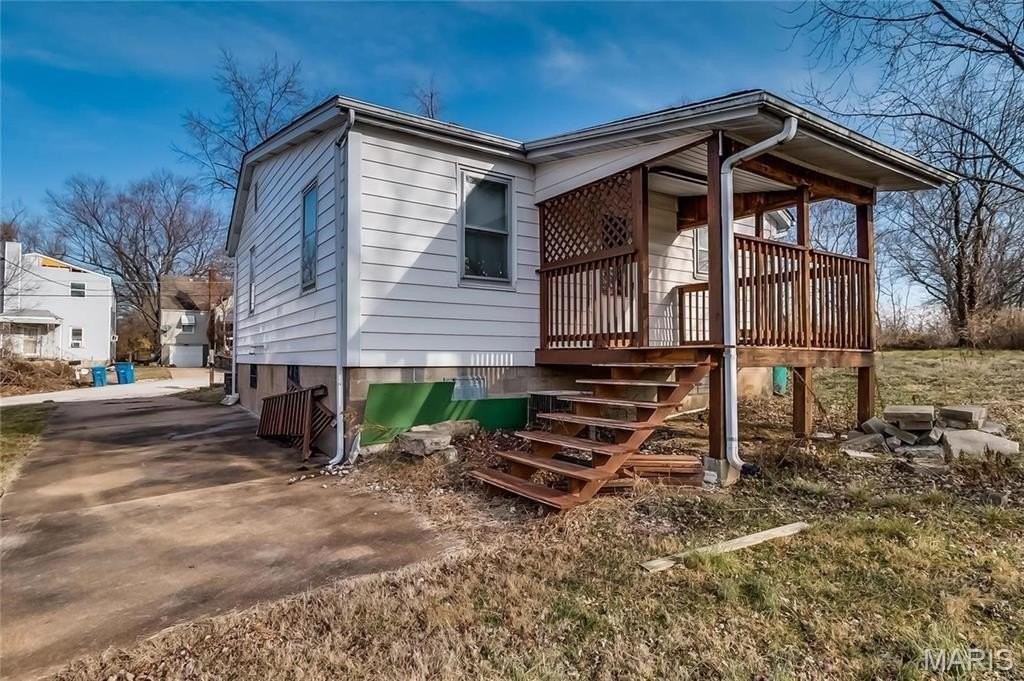 256 Coburg Dr - Photo 3 of 3