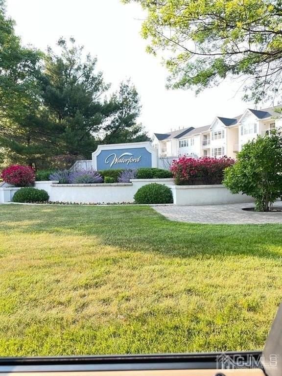 936 Waterford Dr - Photo 3 of 29