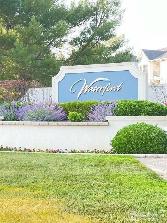 936 Waterford Dr - Photo 4 of 29