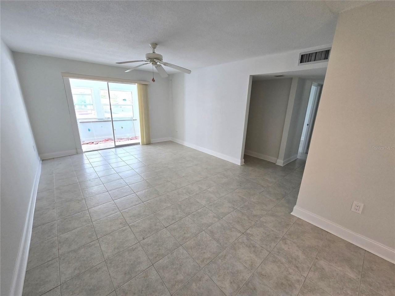 611 Gulf Dr N #C15 - Photo 5 of 22