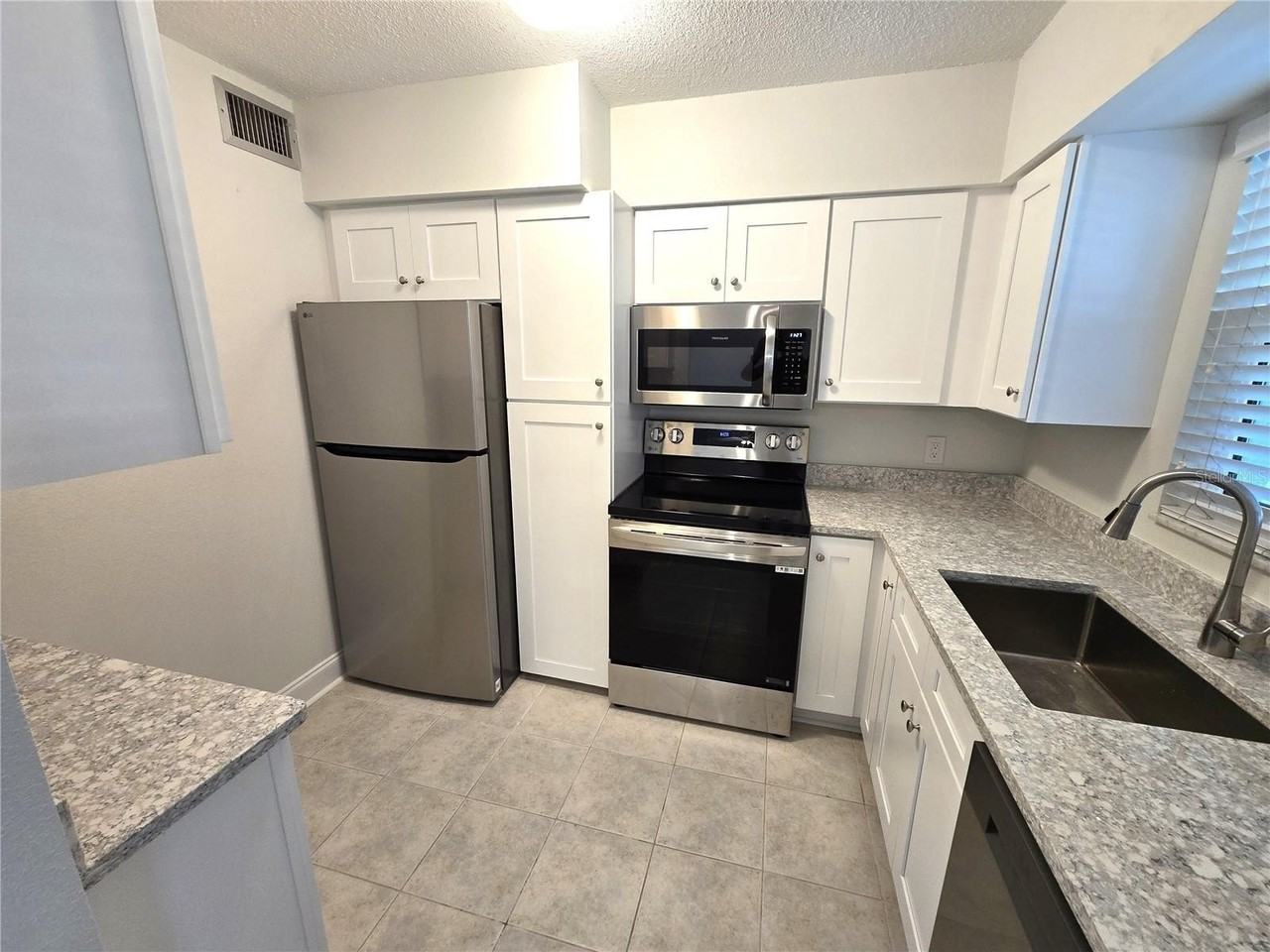 611 Gulf Dr N #C15 - Photo 6 of 22