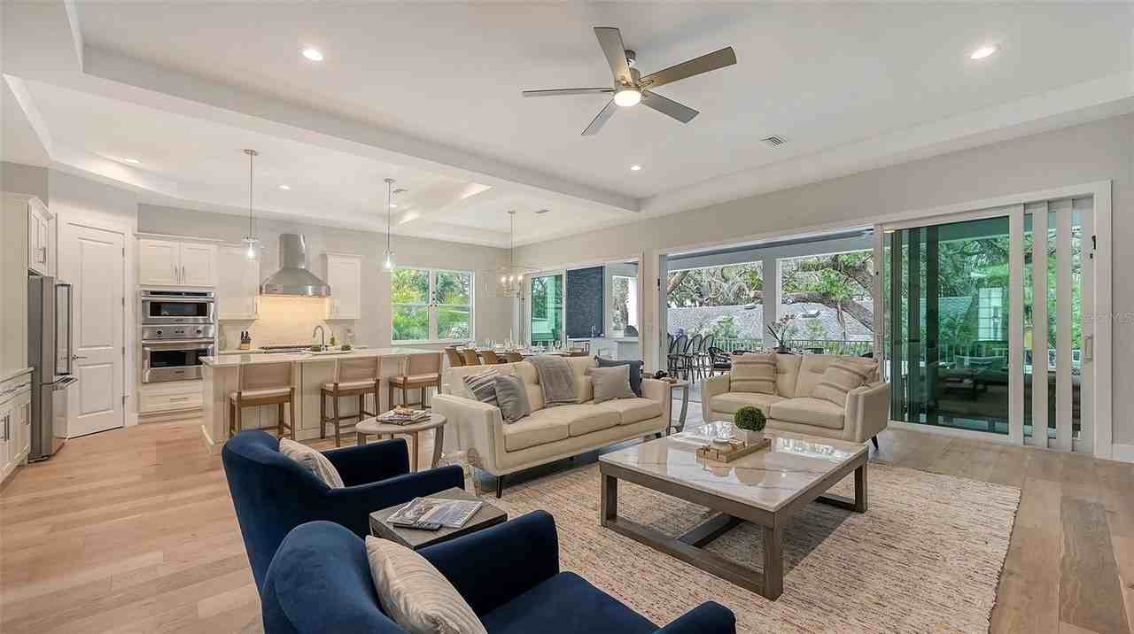 1537 Siesta Dr - Photo 6 of 50