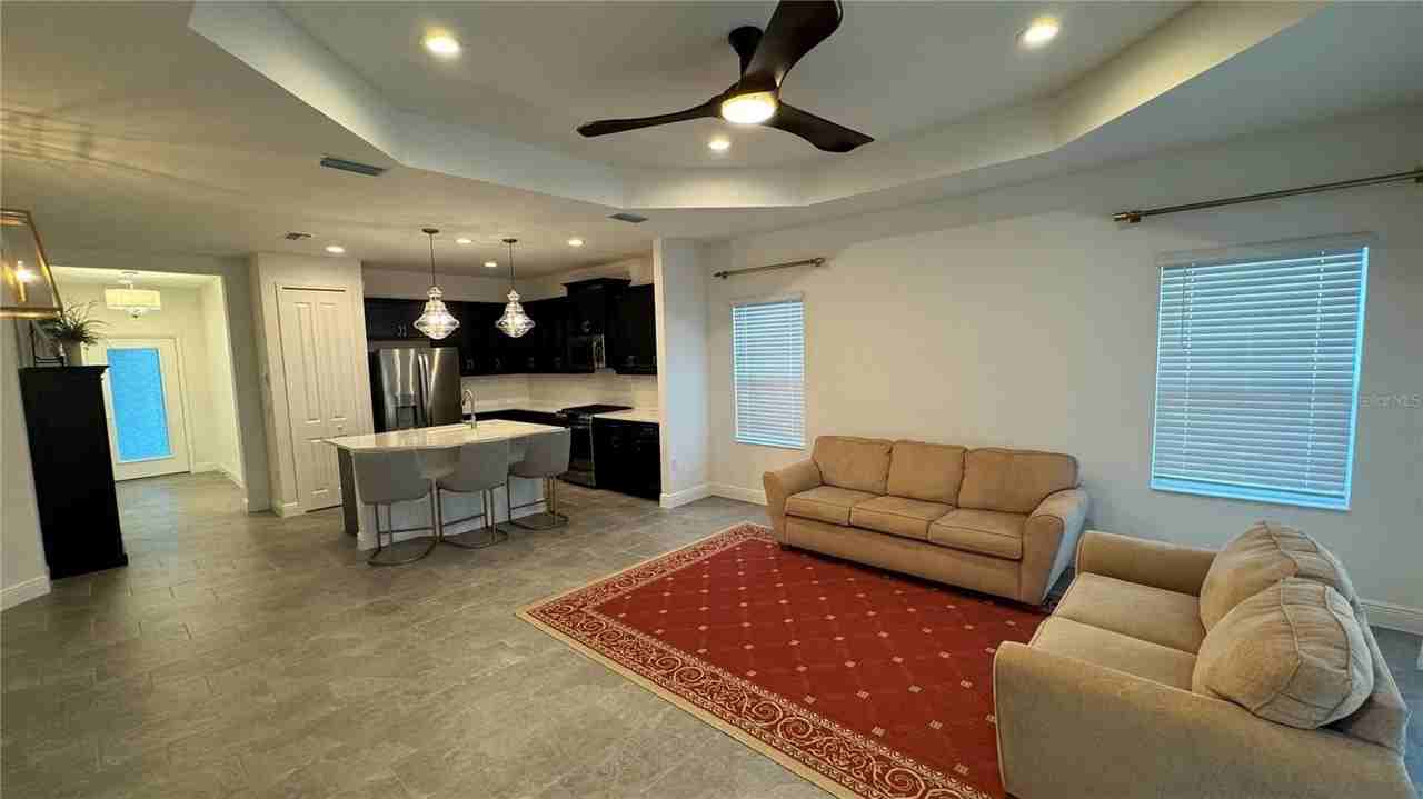 14608 Barefoot Ln - Photo 3 of 30