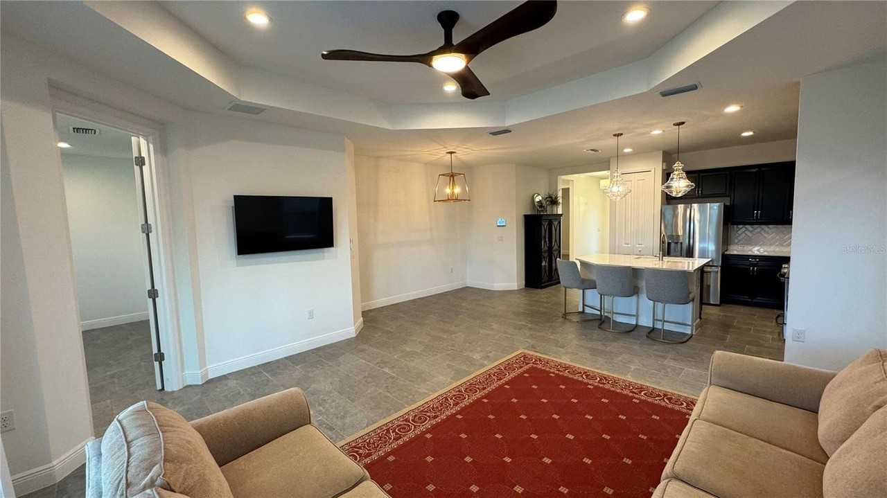 14608 Barefoot Ln - Photo 4 of 30