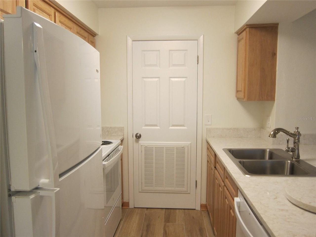 7023 Sw 21st Ln - Photo 7 of 27