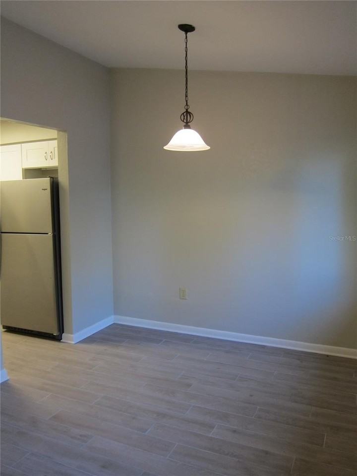 7019 Sw 21st Ln - Photo 7 of 35