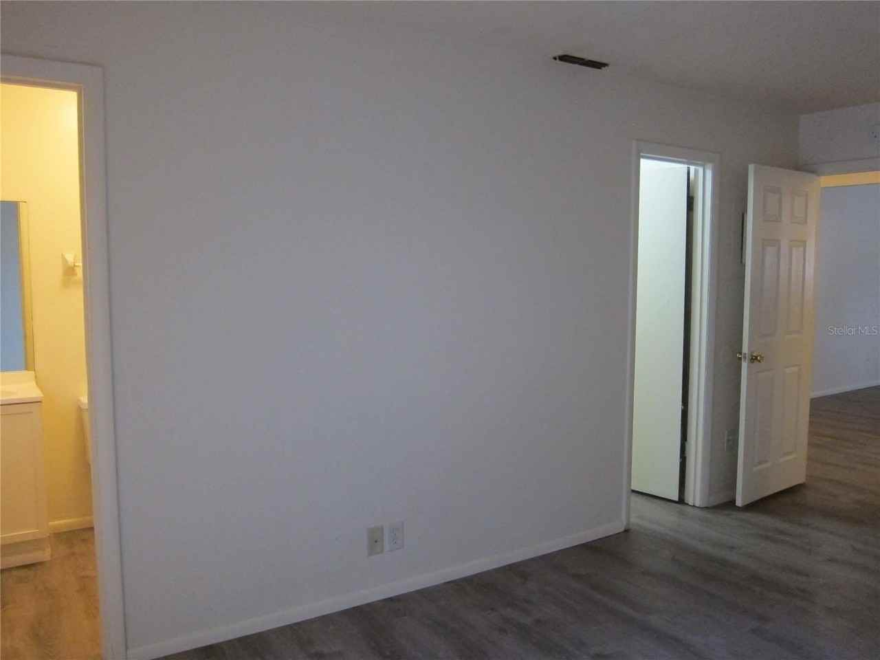 7012 Sw 6th Pl #C - Photo 3 of 23