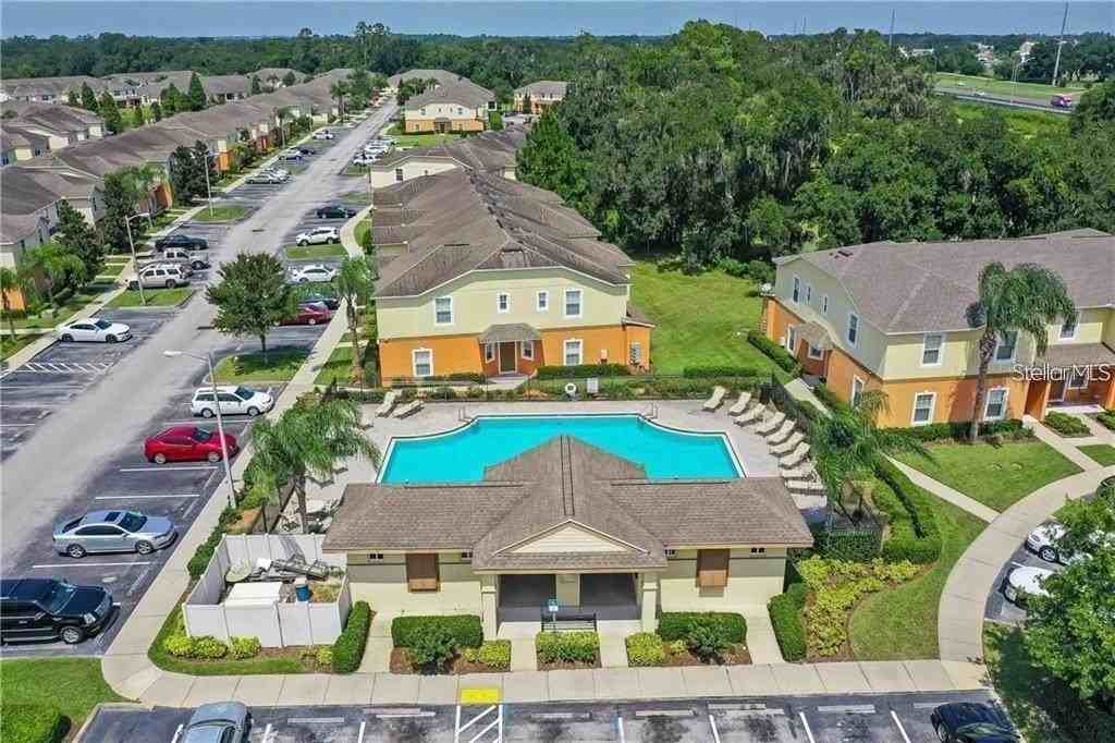 4139 Shade Tree Ln - Photo 3 of 38