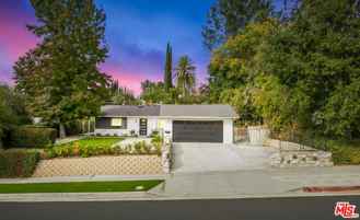 20619 Clark St - Photo 1 of 1