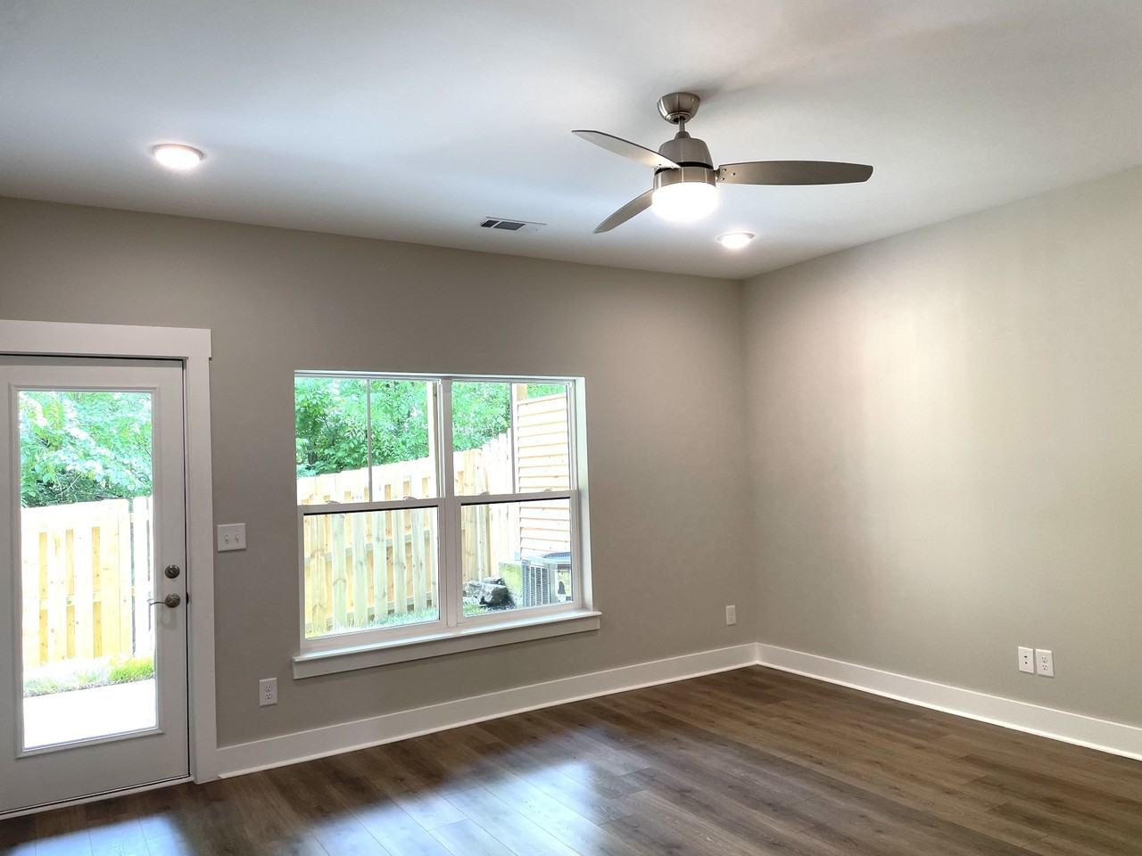 224 Stonecrest Cir - Photo 6 of 22