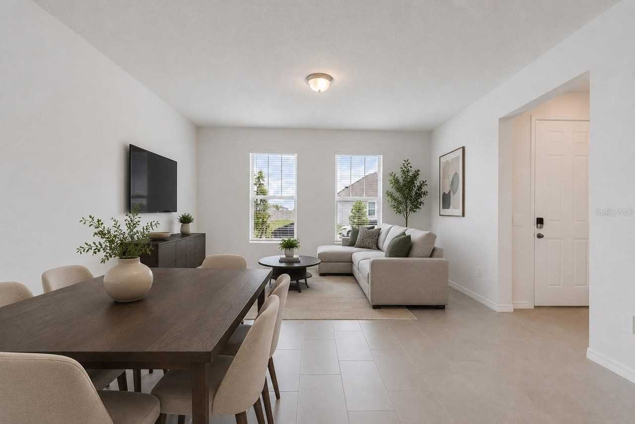 4512 Homestead Trl - Photo 5 of 45