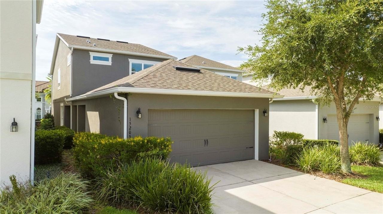 15205 Shonan Gold Dr - Photo 3 of 41
