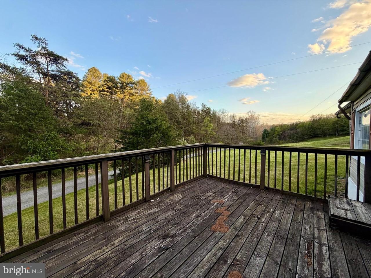 241 Harpers Hollow Ln - Photo 2 of 12